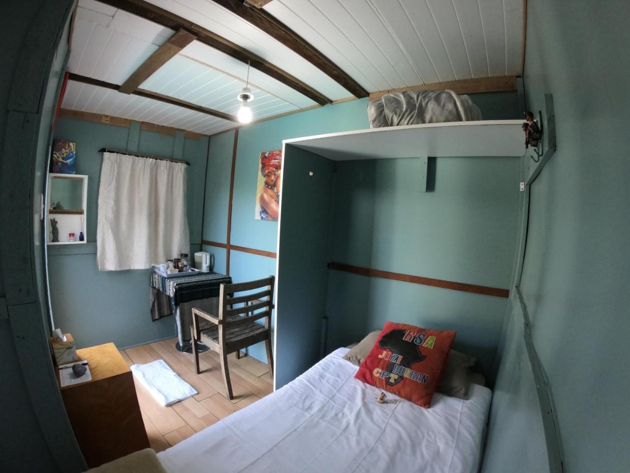 钓鱼镇Leo'S Den住宿加早餐旅馆 外观 照片
